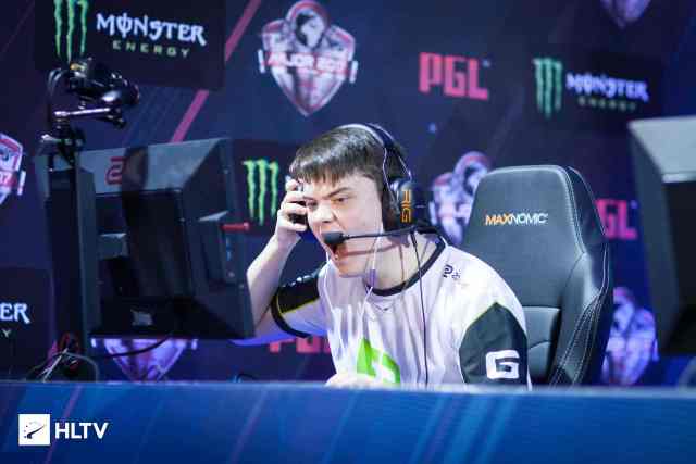 探和调整中 探和调整中