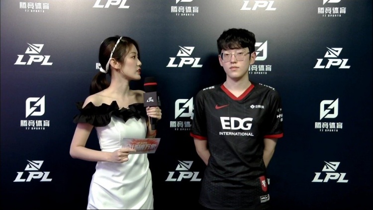 而是以控节 而是以控节