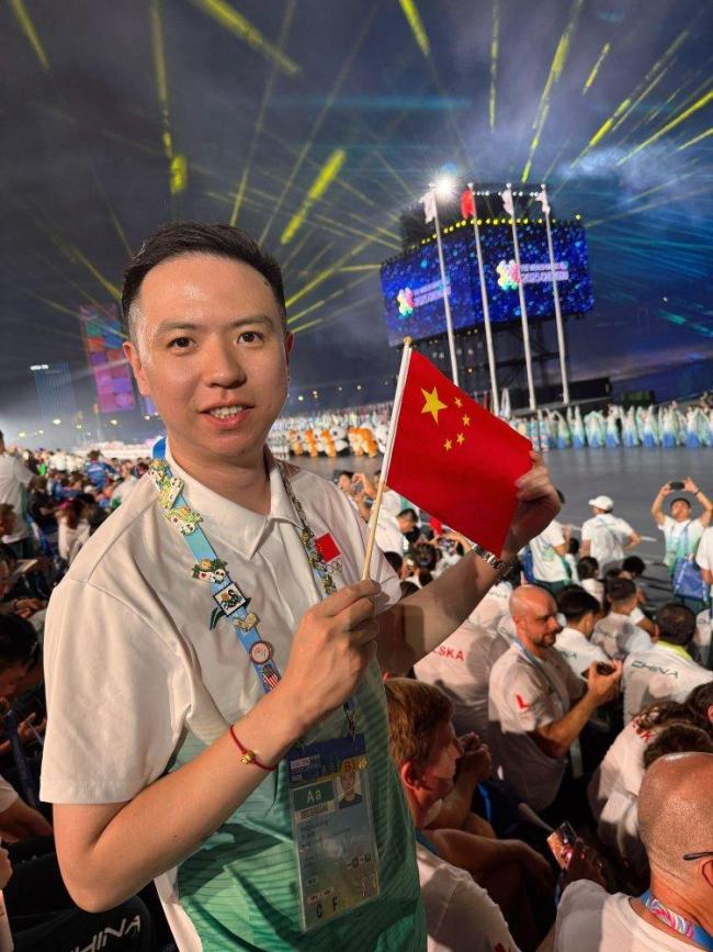 只是在放大 只是在放大